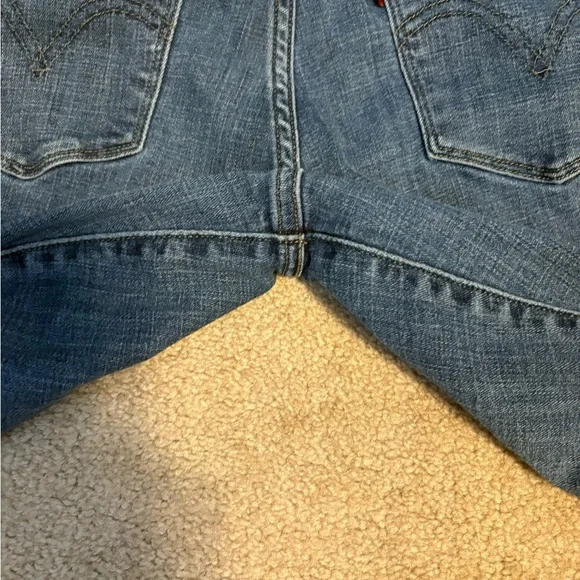 Levi's Women's Boot Cut Jeans in Classic Denim - Picture 7 of 7